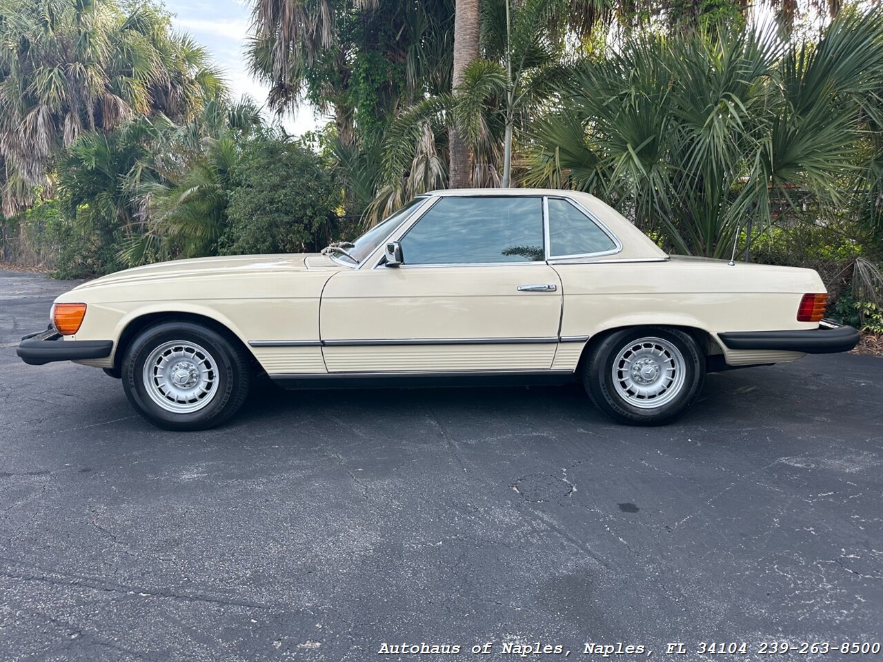 1978 Mercedes-Benz 450 SL   - Photo 5 - Naples, FL 34104