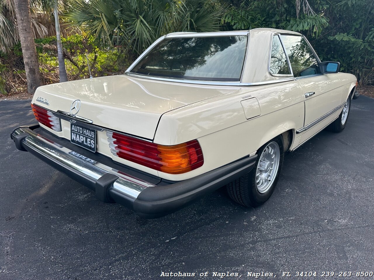 1978 Mercedes-Benz 450 SL   - Photo 9 - Naples, FL 34104