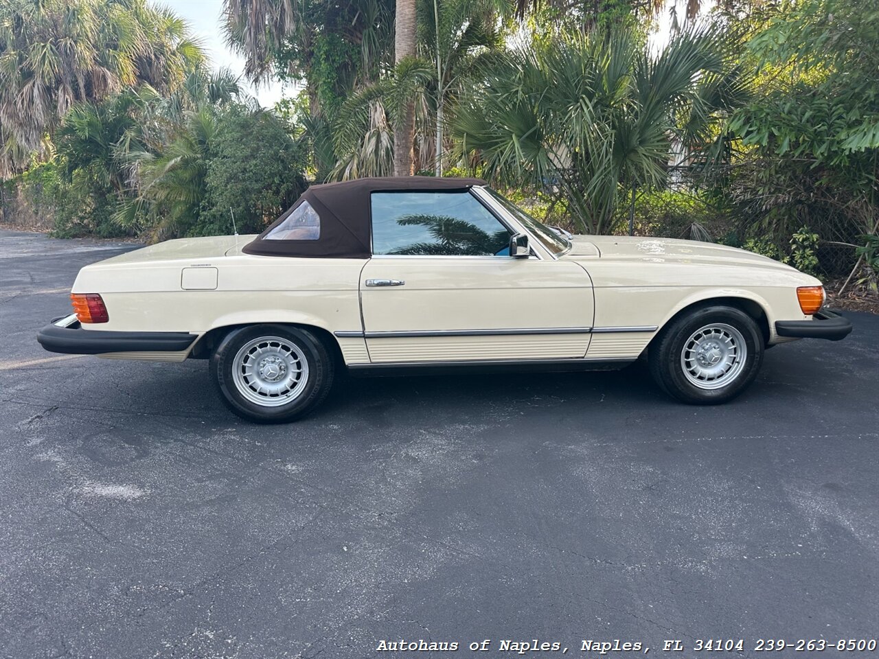 1978 Mercedes-Benz 450 SL   - Photo 16 - Naples, FL 34104