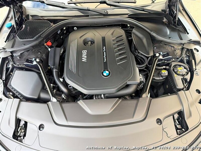 2016 BMW 740i - Photo 14 - Naples, FL 34104