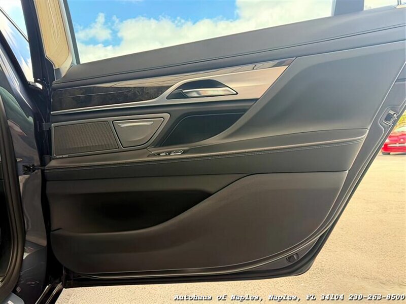 2016 BMW 740i - Photo 26 - Naples, FL 34104