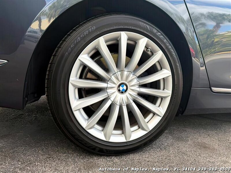 2016 BMW 740i - Photo 11 - Naples, FL 34104