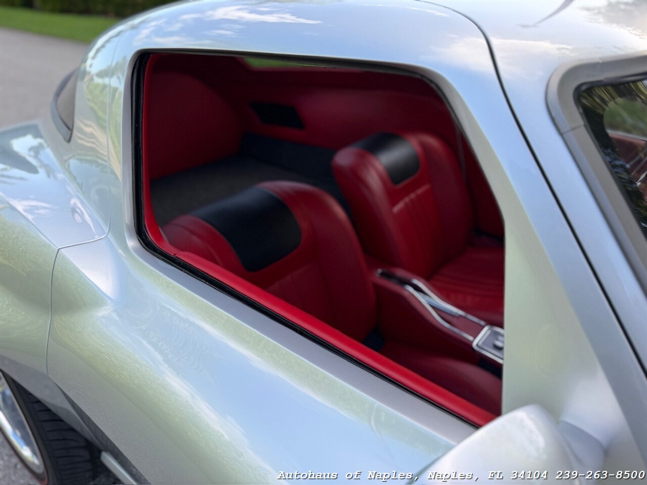 1964 Chevrolet Corvette - Photo 25 - Naples, FL 34104