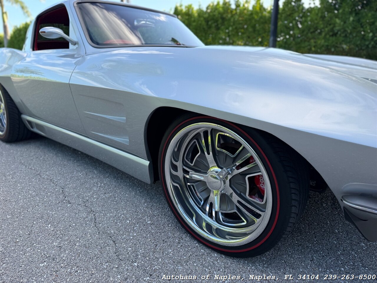 1964 Chevrolet Corvette - Photo 19 - Naples, FL 34104