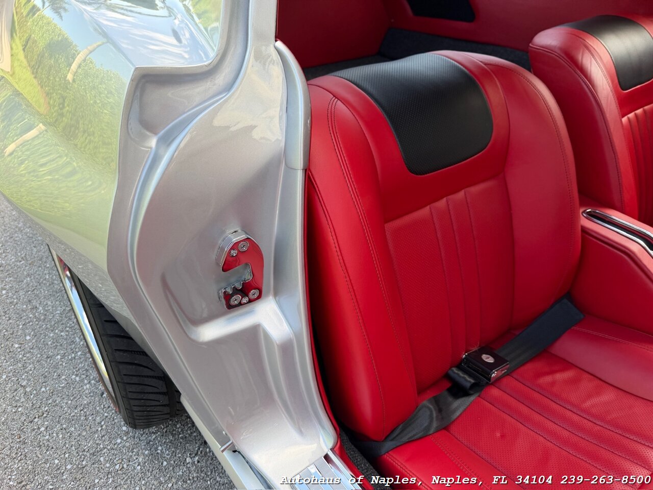 1964 Chevrolet Corvette - Photo 40 - Naples, FL 34104