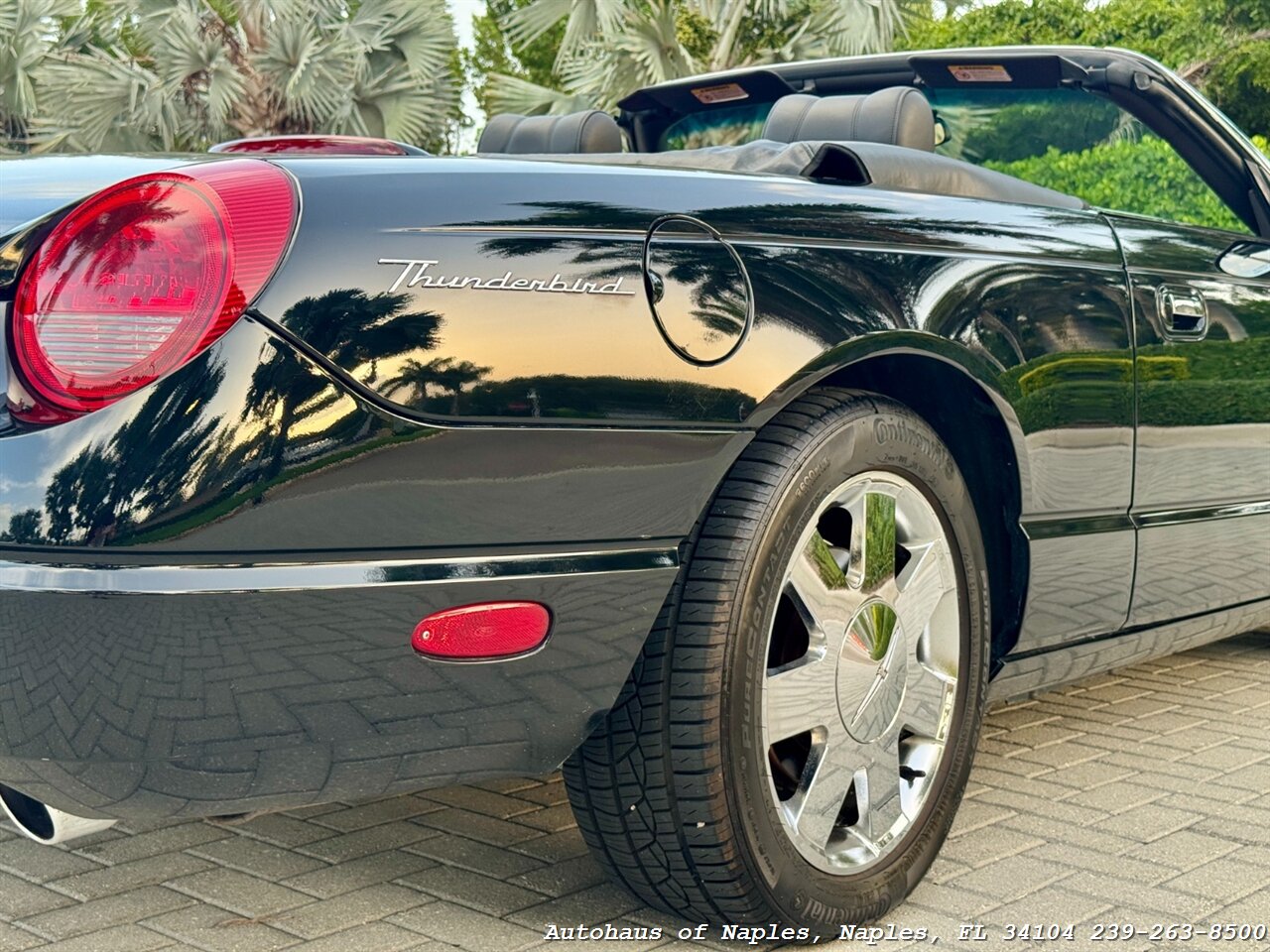 2002 Ford Thunderbird Deluxe - Photo 7 - Naples, FL 34104