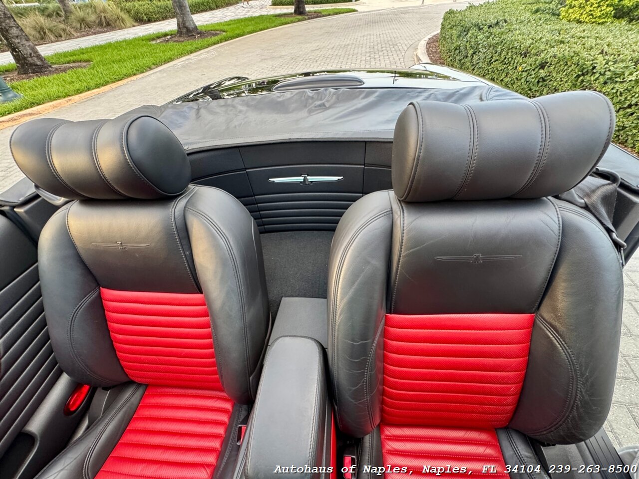 2002 Ford Thunderbird Deluxe - Photo 24 - Naples, FL 34104