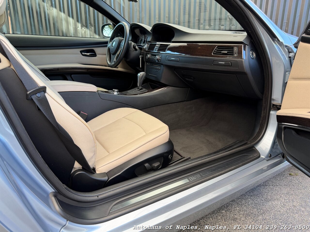 2011 BMW 335i   - Photo 21 - Naples, FL 34104