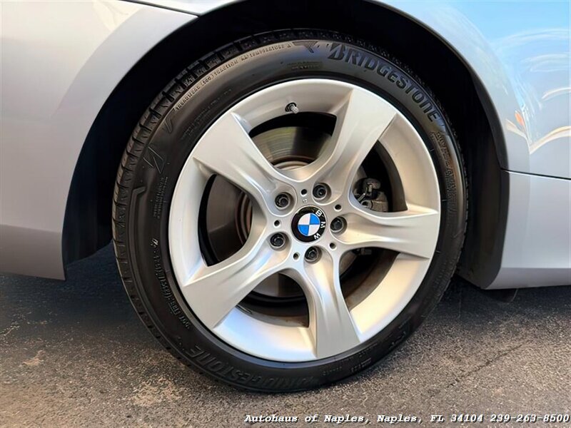 2011 BMW 335i - Photo 11 - Naples, FL 34104