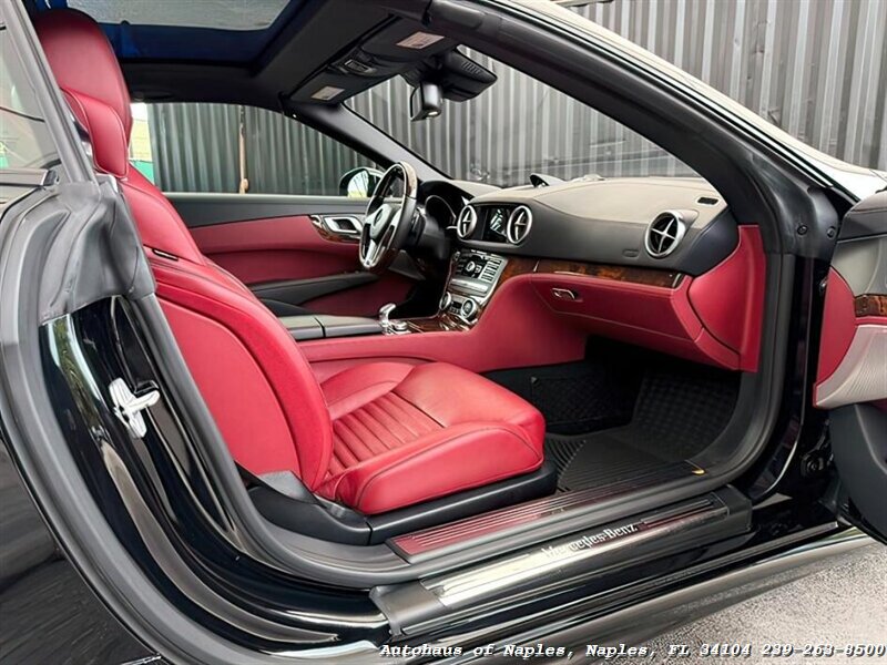 2016 Mercedes-Benz SL 550   - Photo 18 - Naples, FL 34104