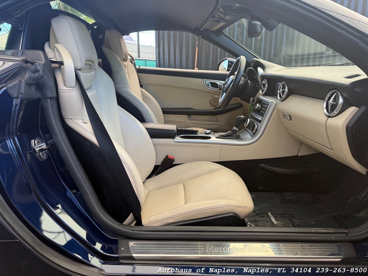 2013 Mercedes-Benz SLK 350   - Photo 26 - Naples, FL 34104