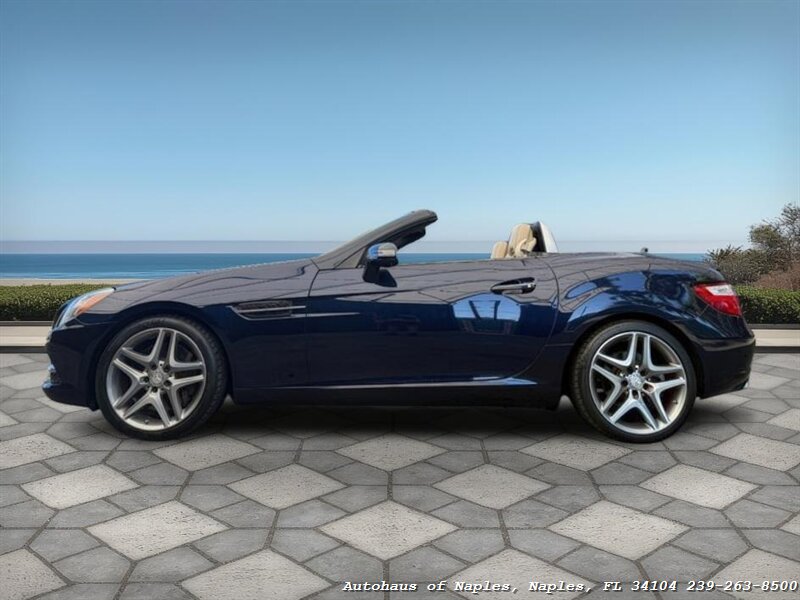 2013 Mercedes Benz SLK 350 photo 11