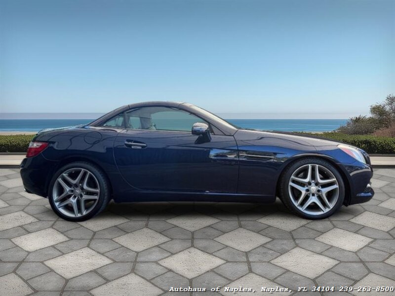 2013 Mercedes Benz SLK 350 photo 8