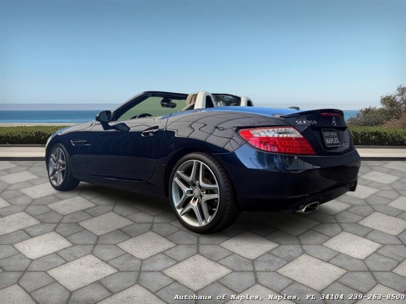 2013 Mercedes Benz SLK 350 photo 12