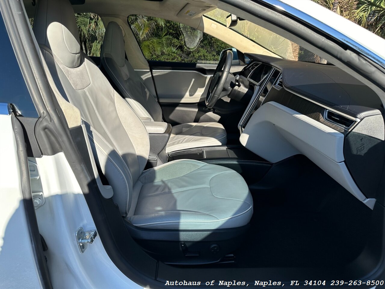 2013 Tesla Model S Performance   - Photo 27 - Naples, FL 34104