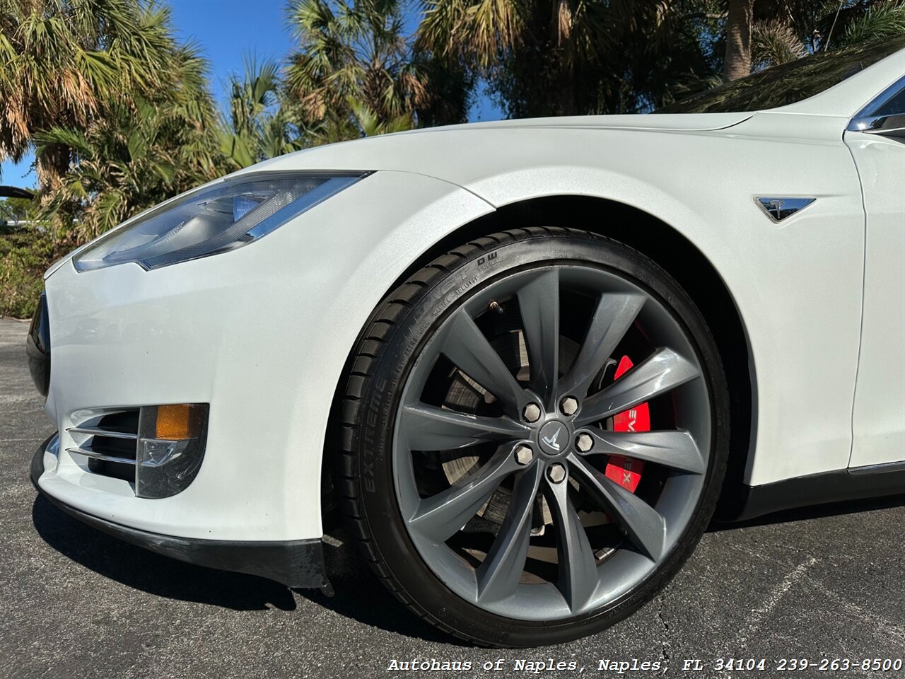 2013 Tesla Model S Performance   - Photo 8 - Naples, FL 34104