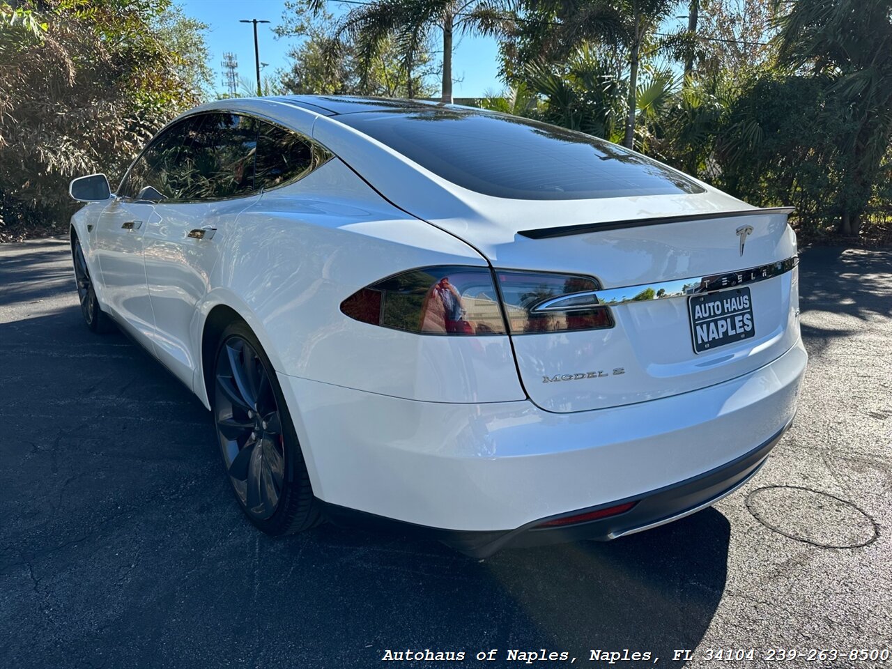 2013 Tesla Model S Performance   - Photo 10 - Naples, FL 34104