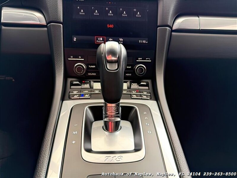 2024 Porsche 718 Cayman - Photo 28 - Naples, FL 34104