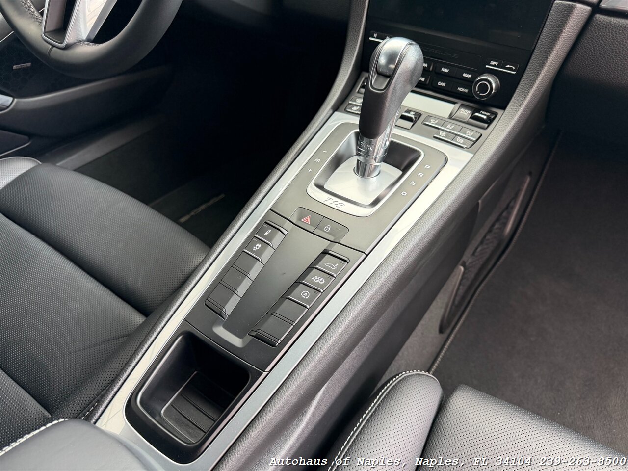 2024 Porsche 718 Cayman - Photo 25 - Naples, FL 34104