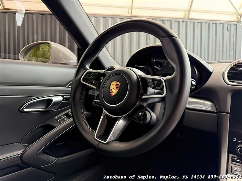 2024 Porsche 718 Cayman - Photo 26 - Naples, FL 34104