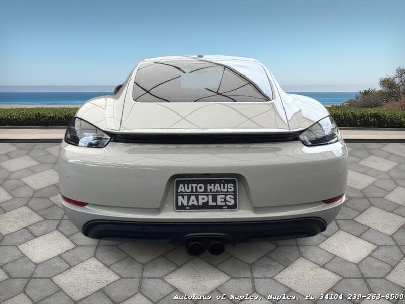 2024 Porsche 718 Cayman - Photo 7 - Naples, FL 34104