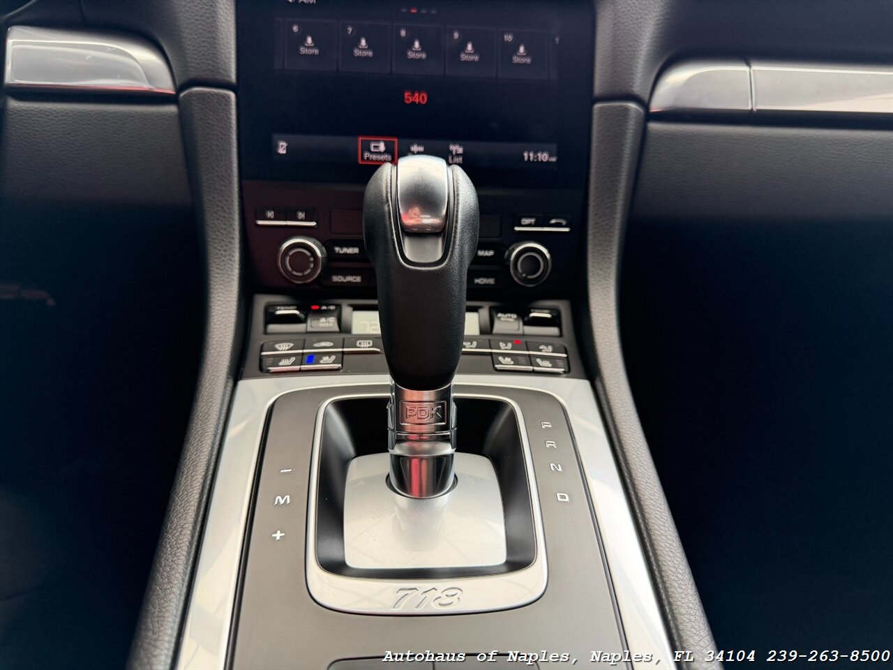 2024 Porsche 718 Cayman - Photo 28 - Naples, FL 34104