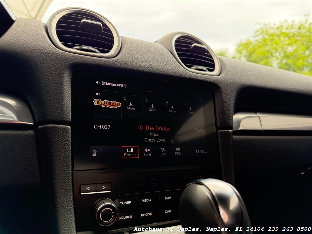 2024 Porsche 718 Cayman - Photo 29 - Naples, FL 34104