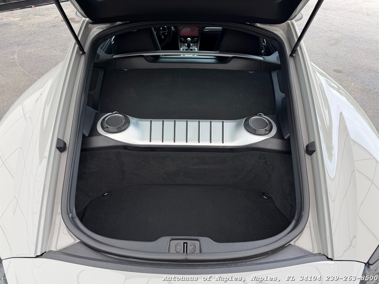 2024 Porsche 718 Cayman - Photo 14 - Naples, FL 34104
