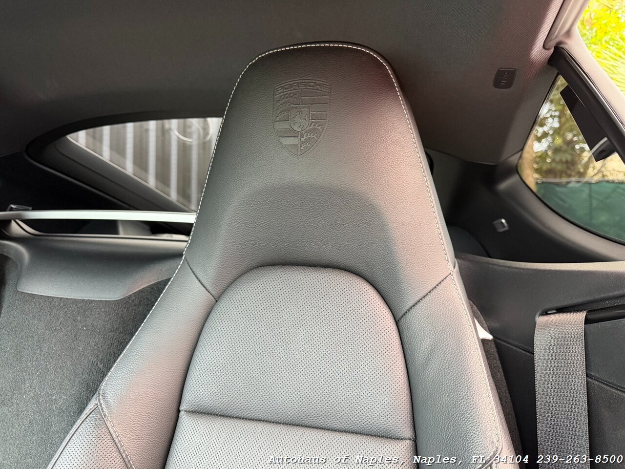 2024 Porsche 718 Cayman - Photo 20 - Naples, FL 34104
