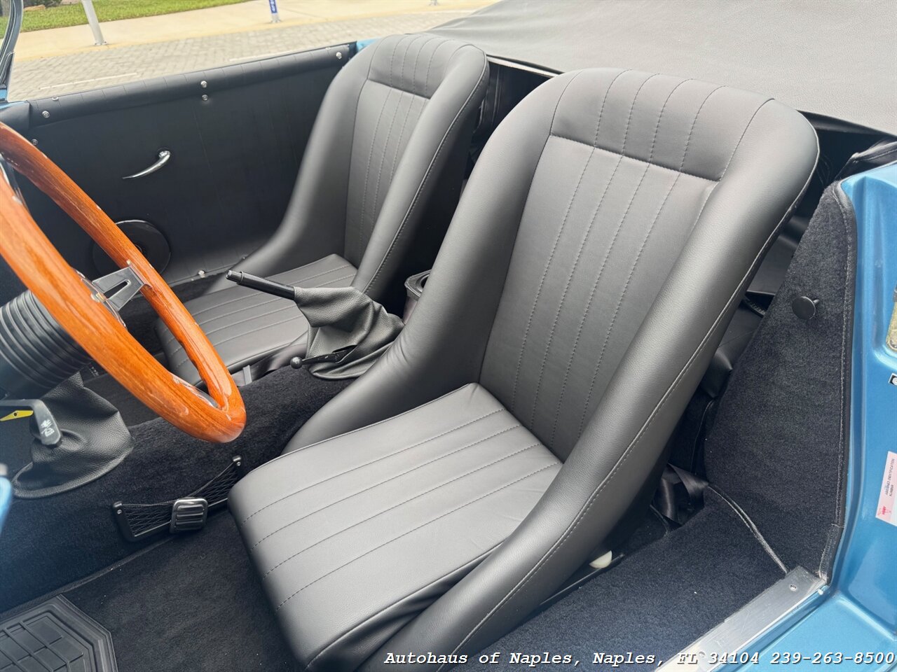 2024 Porsche 356 Replica - Photo 17 - Naples, FL 34104