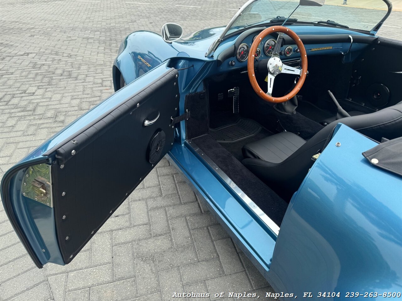 2024 Porsche 356 Replica - Photo 15 - Naples, FL 34104