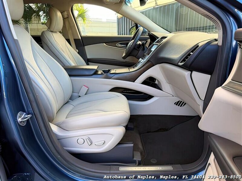 2018 Lincoln MKX Reserve - Photo 30 - Naples, FL 34104