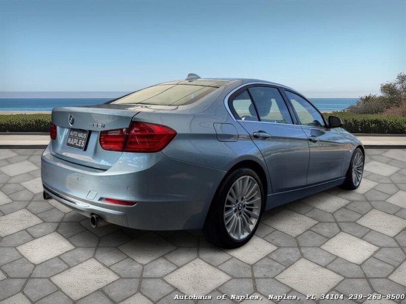 2013 BMW 335i - Photo 8 - Naples, FL 34104