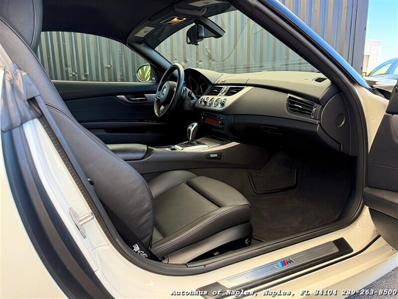 2016 BMW Z4 sDrive28i   - Photo 44 - Naples, FL 34104