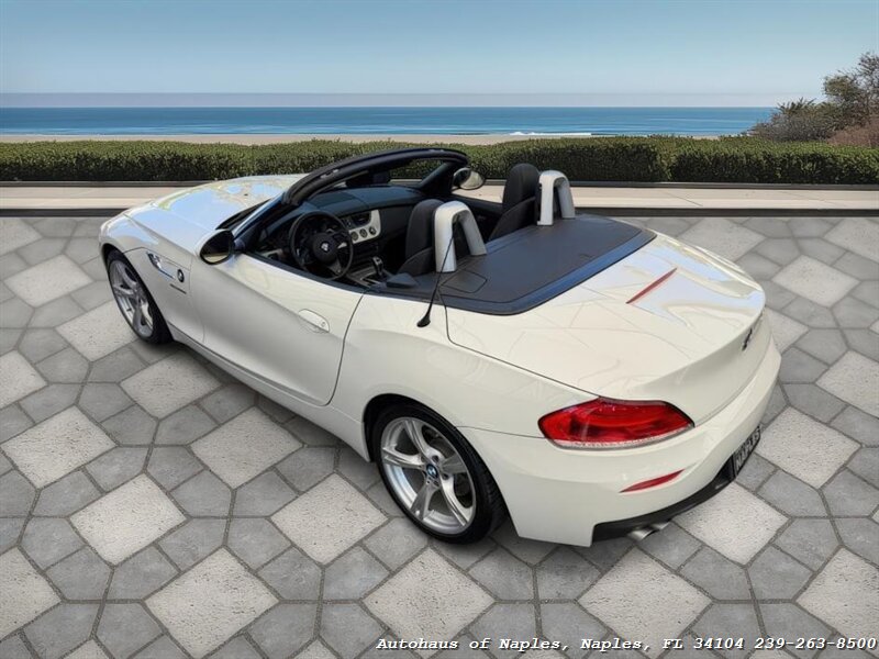 2016 BMW Z4 sDrive28i   - Photo 10 - Naples, FL 34104