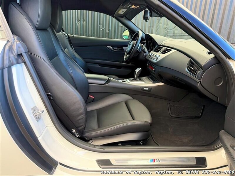2016 BMW Z4 sDrive28i   - Photo 45 - Naples, FL 34104