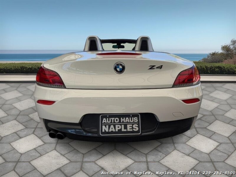 2016 BMW Z4 sDrive28i   - Photo 11 - Naples, FL 34104
