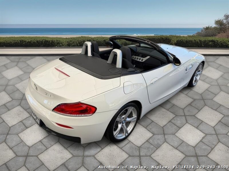 2016 BMW Z4 sDrive28i   - Photo 14 - Naples, FL 34104