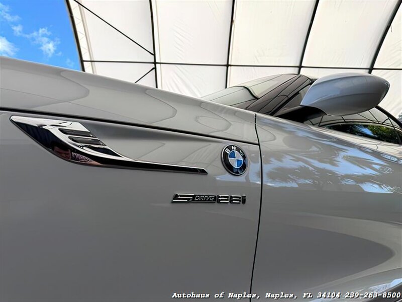 2016 BMW Z4 sDrive28i   - Photo 38 - Naples, FL 34104