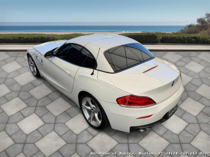 2016 BMW Z4 sDrive28i   - Photo 24 - Naples, FL 34104