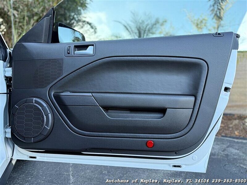 2007 Ford Mustang Shelby GT500 - Photo 47 - Naples, FL 34104