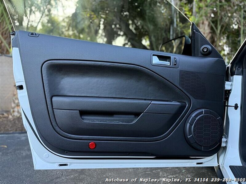 2007 Ford Mustang Shelby GT500 - Photo 39 - Naples, FL 34104