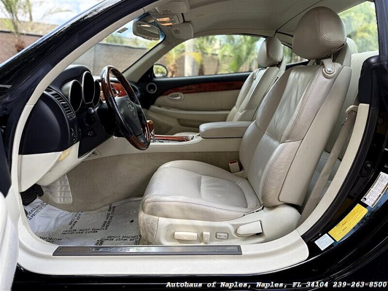 2007 Lexus SC 430   - Photo 43 - Naples, FL 34104