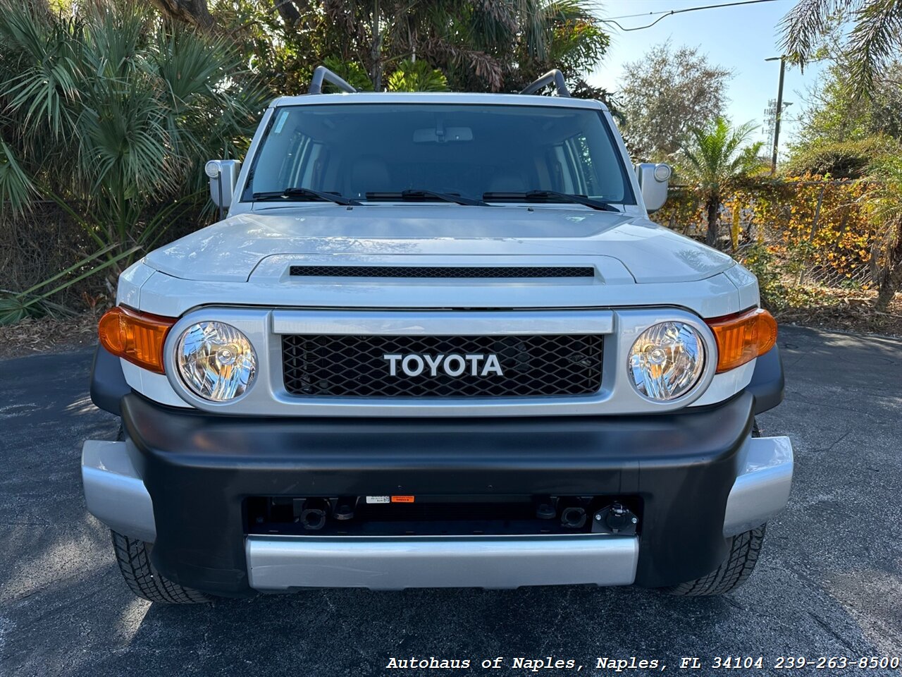 2010 Toyota FJ Cruiser 4WD   - Photo 3 - Naples, FL 34104