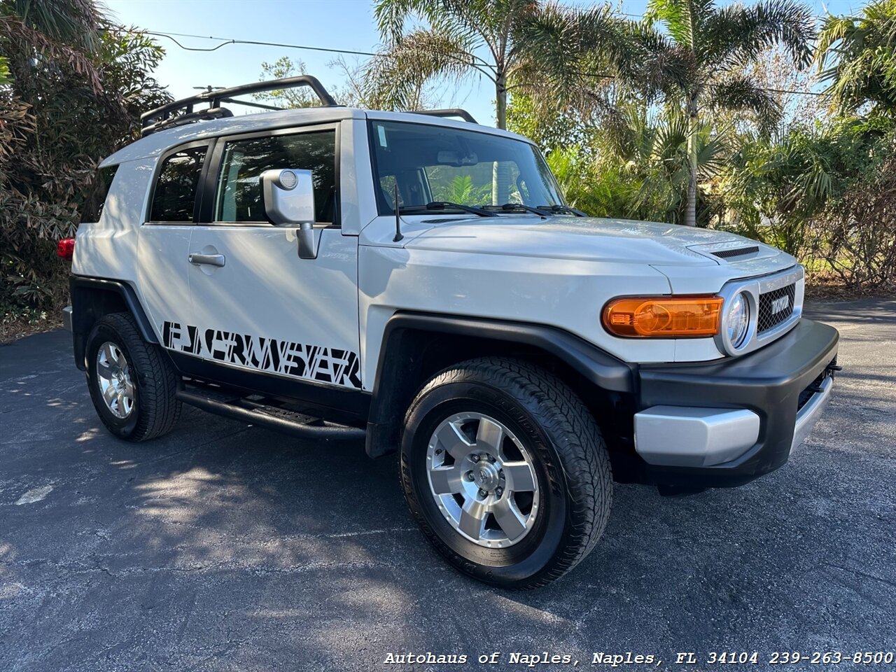 2010 Toyota FJ Cruiser 4WD   - Photo 2 - Naples, FL 34104