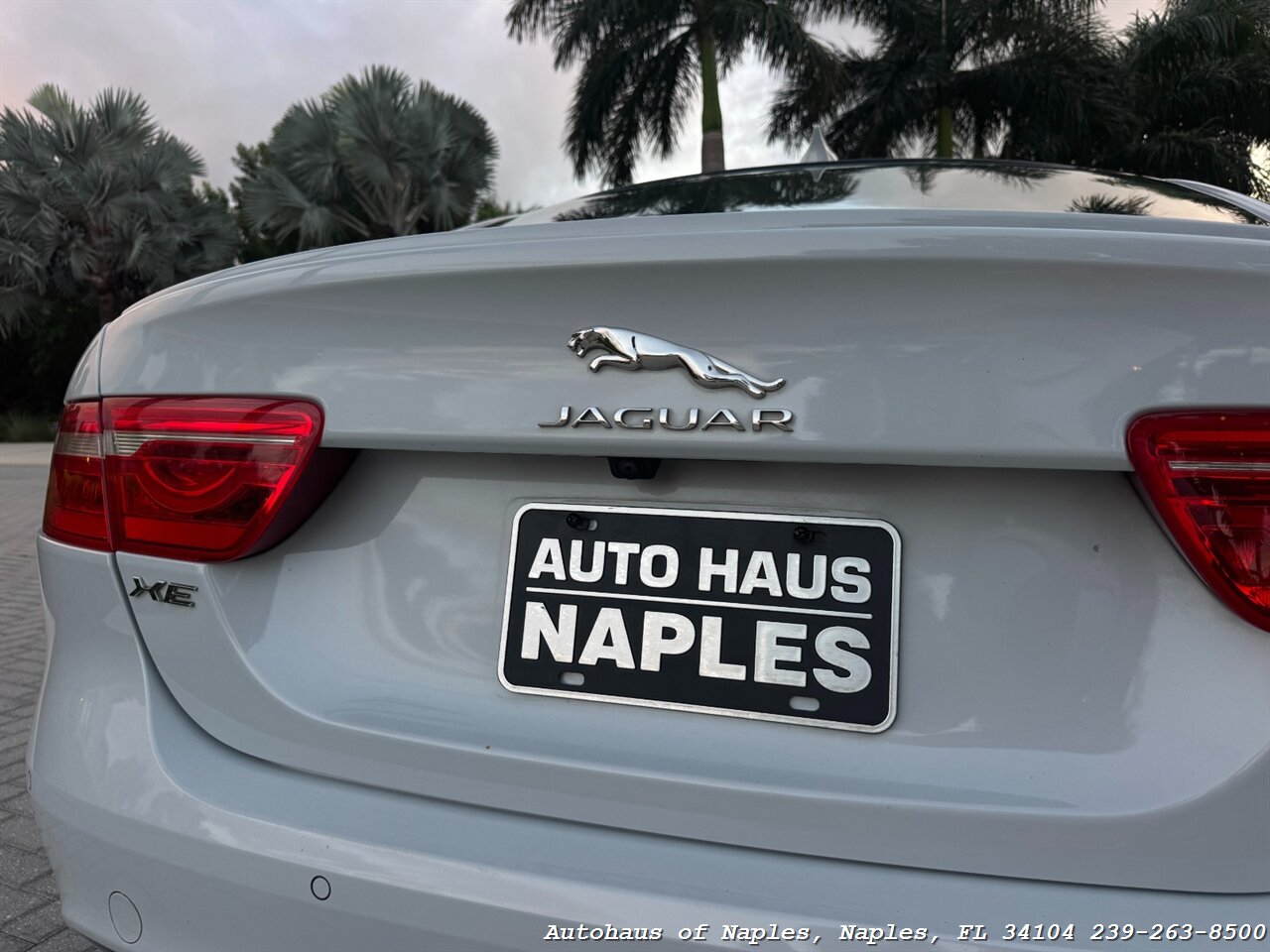 2017 Jaguar XE 35t R-Sport - Photo 15 - Naples, FL 34104