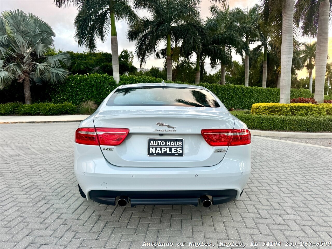 2017 Jaguar XE 35t R-Sport - Photo 5 - Naples, FL 34104
