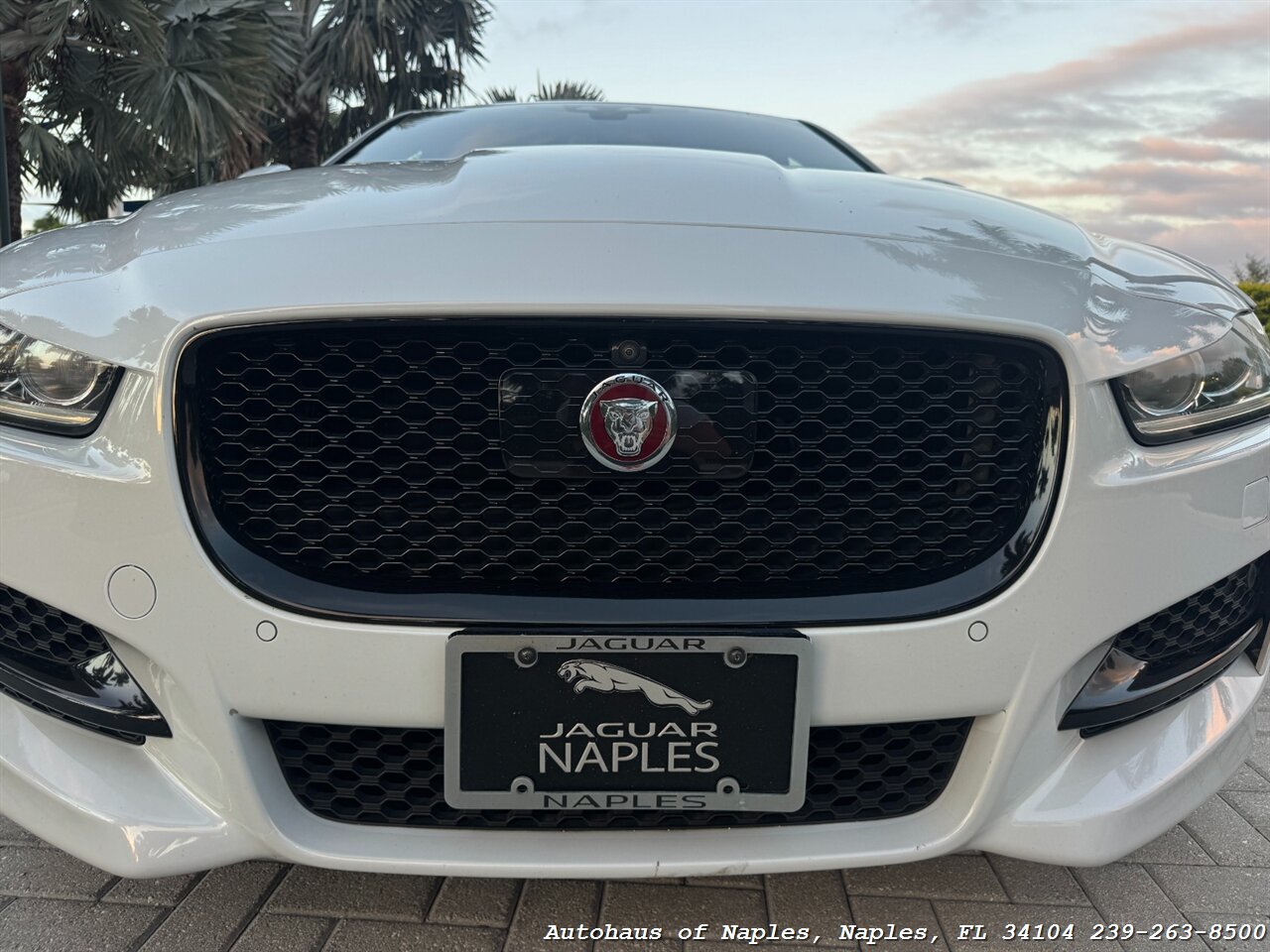 2017 Jaguar XE 35t R-Sport - Photo 10 - Naples, FL 34104