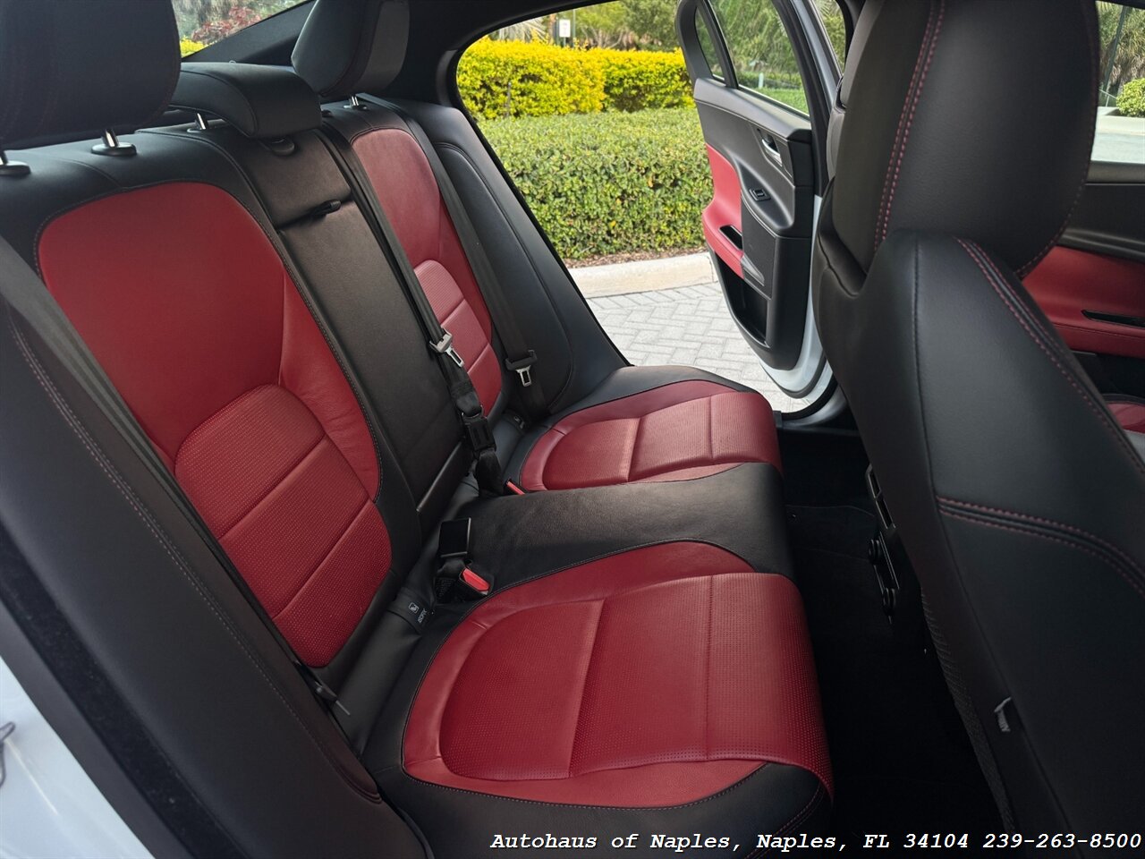 2017 Jaguar XE 35t R-Sport - Photo 23 - Naples, FL 34104