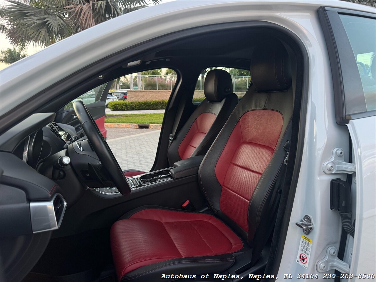 2017 Jaguar XE 35t R-Sport - Photo 30 - Naples, FL 34104